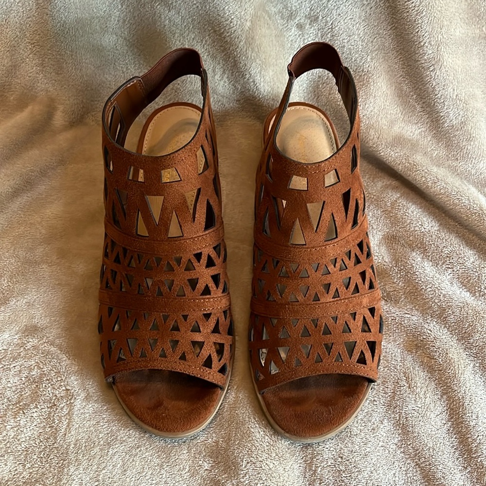 Cute brown shoes